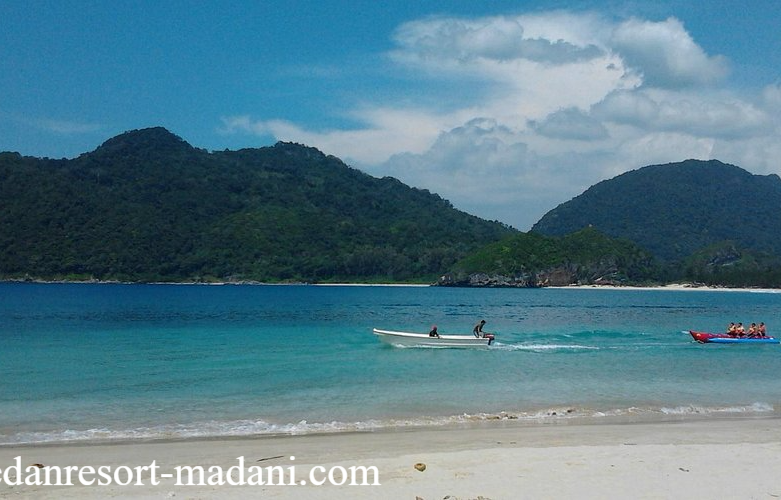 Pantai Lampuk Destinasi Wisata Favorit untuk Healing
